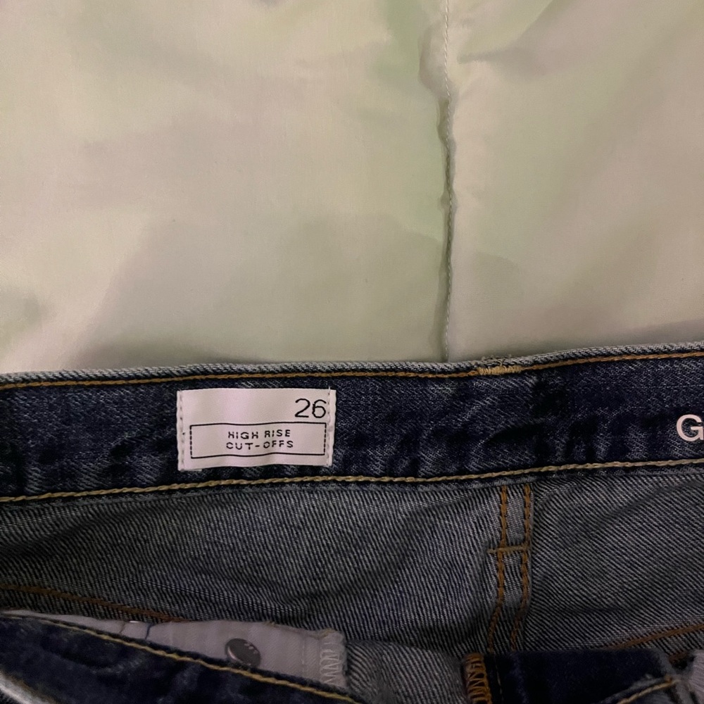 shorts - Picture 3 of 3